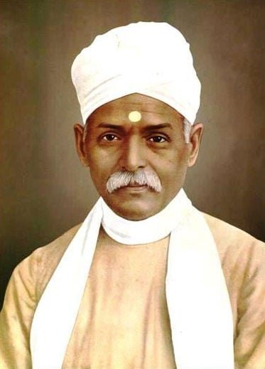 एक जूती ने बनवा दिया एशिया का सबसे बड़ा विश्वविद्यालय !