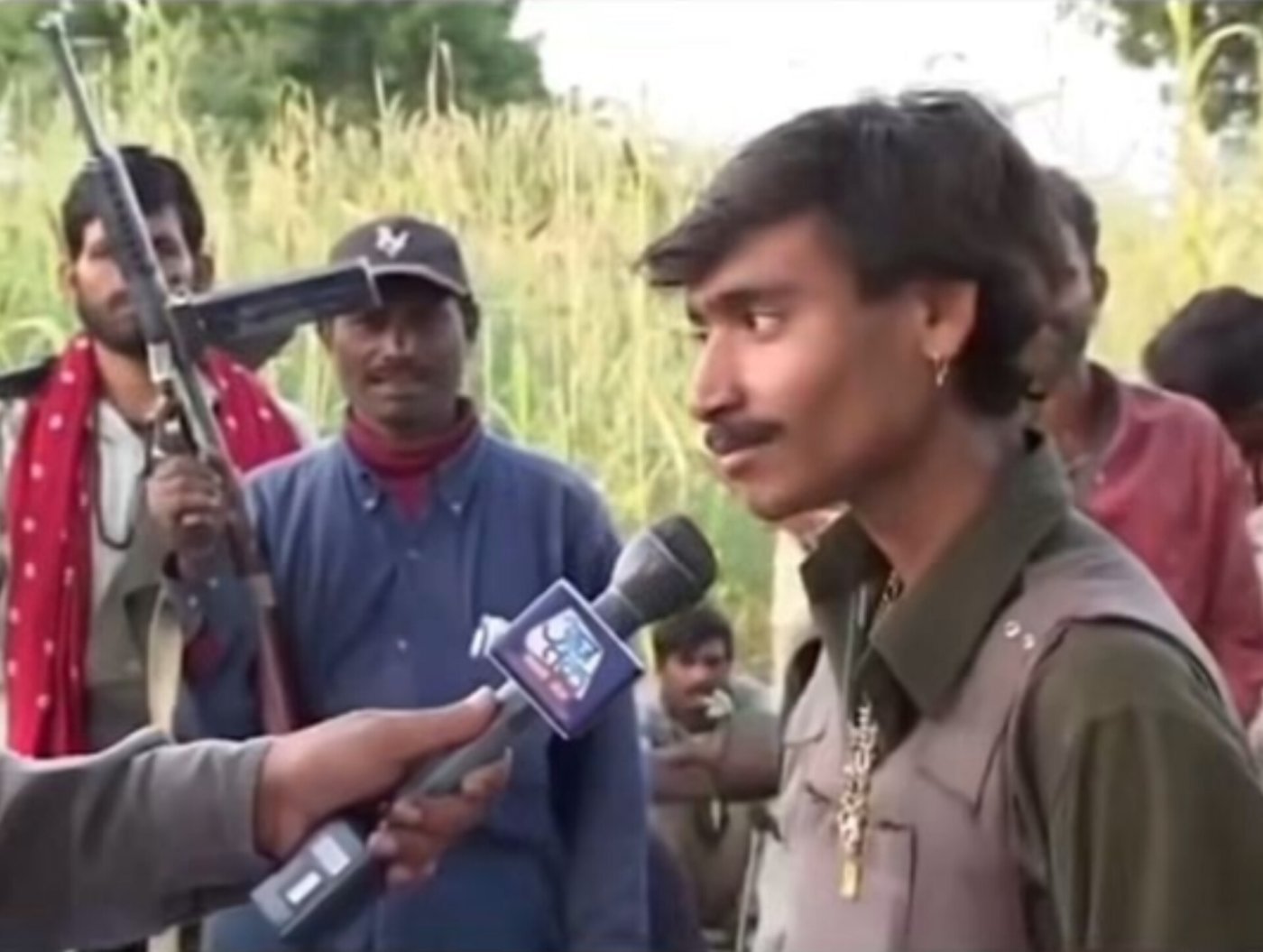 डाकू बन गया एक अच्छे घर का युवक !